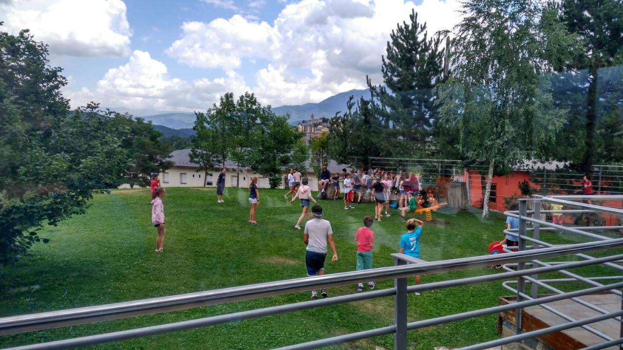 Alberg La Bruna Bellver De Cerdanya Exterior foto