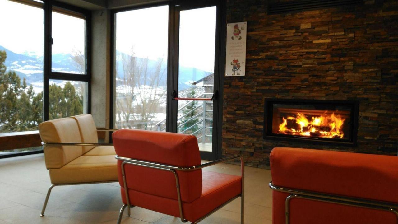 Alberg La Bruna Bellver De Cerdanya Exterior foto